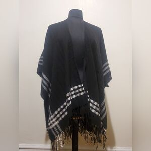 Elegant Friege Shawl